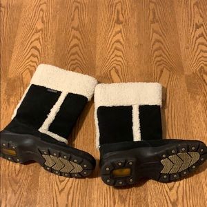 Water resistant boots
